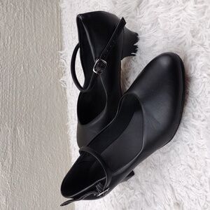 WOMEN'S Black Leather Round Toe Slip-On Buckled Ankle Strap Low Heel Pump Shoe